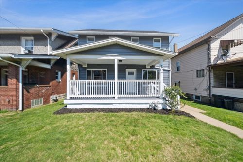 204 Center St, Springdale, PA, 15144-1604 | Card Image