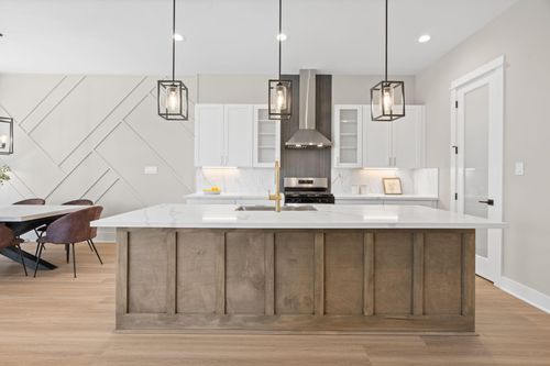 f-719 Thornton Rd, Houston, TX, 77018-2109 | Card Image