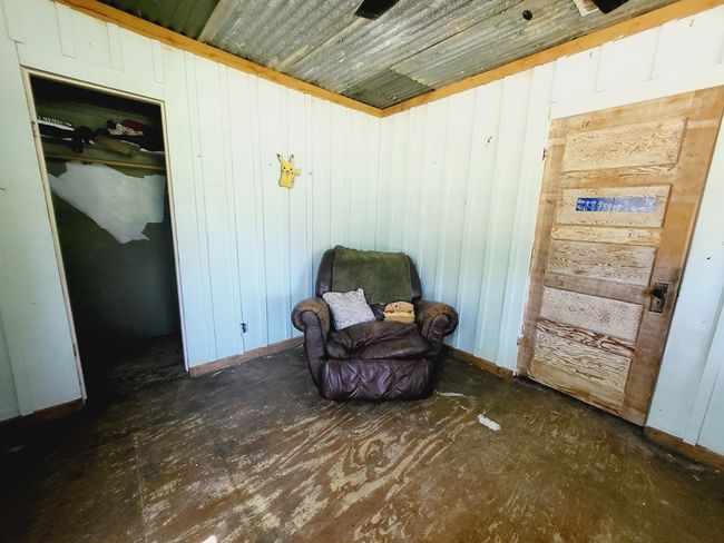 213 Hawthorne St, Home with 4 bedrooms, 1 bathrooms and null parking in Elkhart TX | Image 8