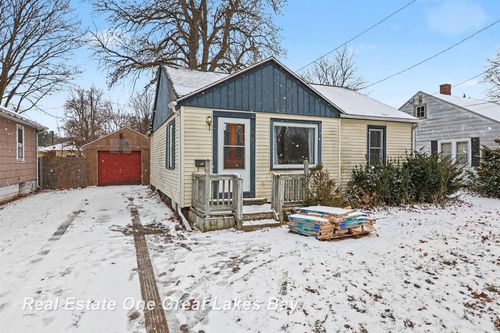 1943 Ottawa St, Saginaw, MI, 48602-2744 | Card Image
