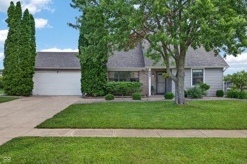 895 Cypress W, Greenwood, IN, 46143-3025 | Card Image