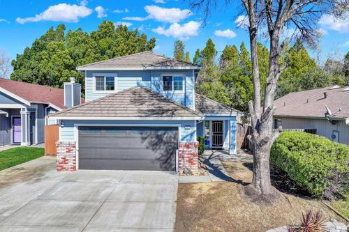 631 Colemanite Cir, Vacaville, CA, 95687-7521 | Card Image