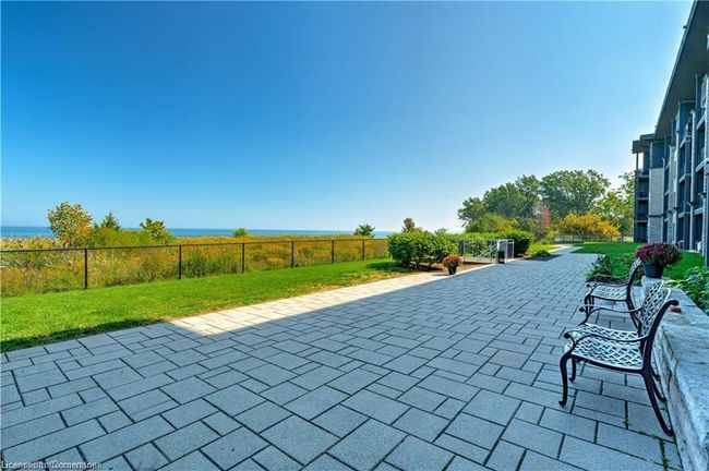 404 - 35 Southshore Cres, House attached with 2 bedrooms, 2 bathrooms and 2 parking in Stoney Creek ON | Image 22