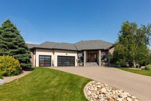 34 Sandstone Way S, Lethbridge, AB, T1K7X8 | Card Image