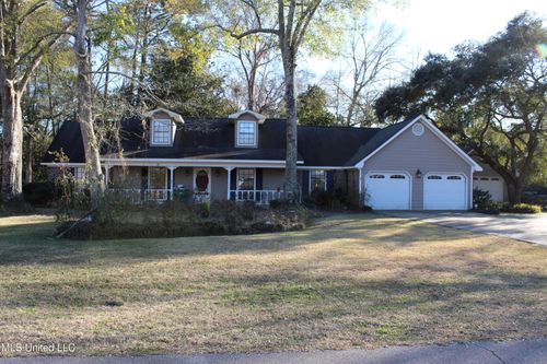 4444 Christopher St, Moss Point, MS, 39563-9587 | Card Image