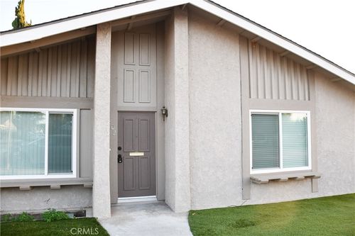 802 E La Veta Ave, Orange, CA, 92866-2744 | Card Image