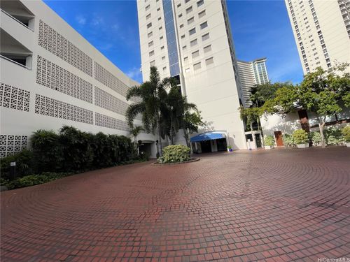 1115-400 Hobron Ln, Honolulu, HI, 96815-1202 | Card Image