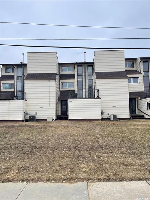 5026 10th Ave, Regina, SK, S4T7P4 | Card Image