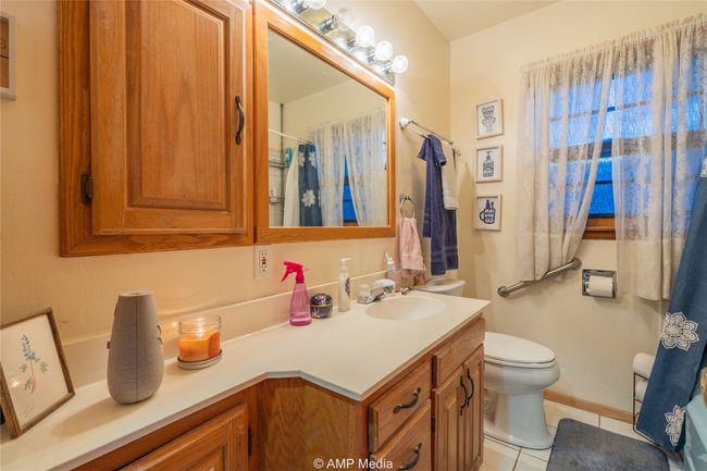 704 E Burnside St, House other with 3 bedrooms, 2 bathrooms and null parking in Rotan TX | Image 17