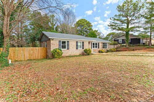 808 Darlington Dr, Fayetteville, NC, 28311-1809 | Card Image