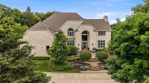 3230 Fordham Ct, BROOKFIELD, WI, 53005-2775 | Card Image