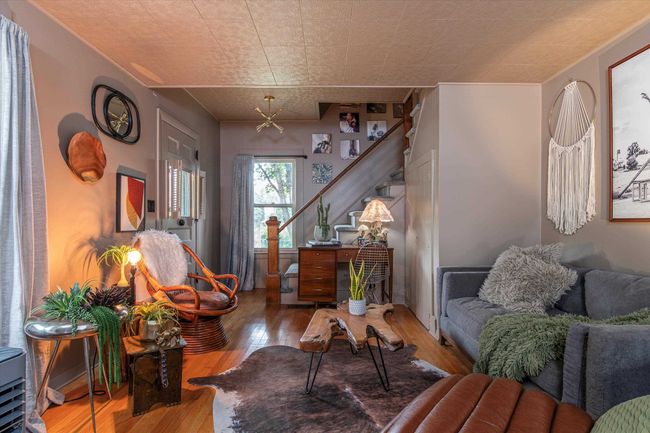 Formal Living Room | Image 12