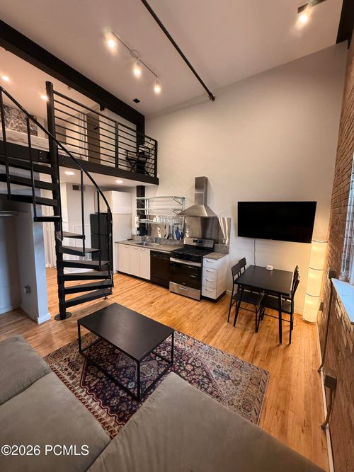 apt-w210-346 W Pierpont Ave, Salt Lake City, UT, 84101-1793 | Card Image