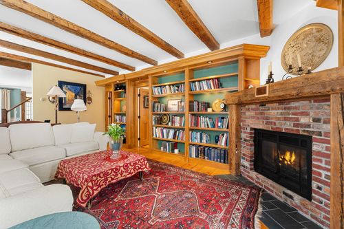 2613 Gov Meldrim Thomson Scenic Hwy, Orford, NH, 03777-4521 | Card Image