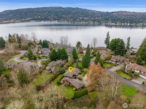 4116 205th Ave Se, Sammamish, WA, 98075-9600 | Card Image