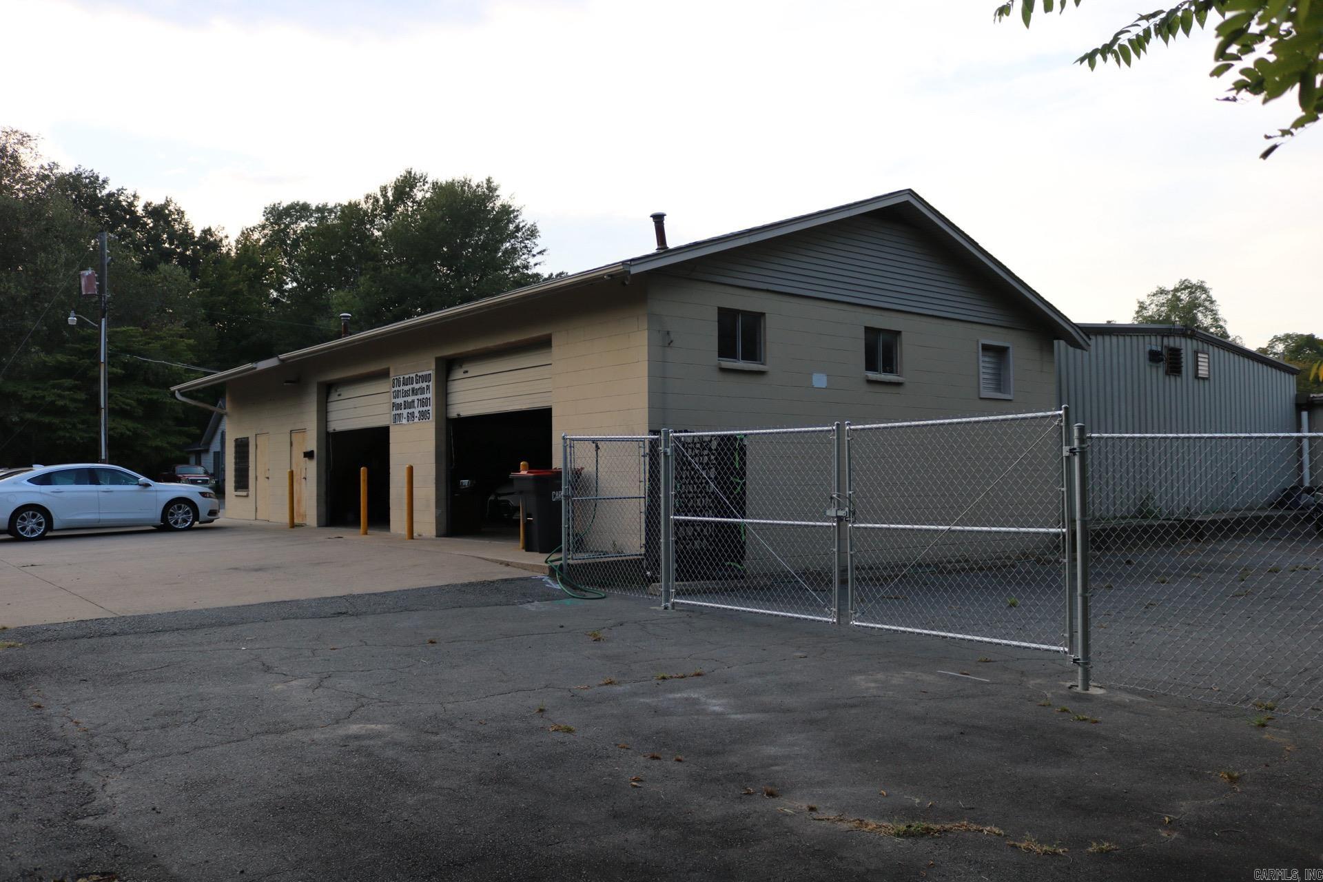 1301 E Martin Pl, Pine Bluff, AR 71601