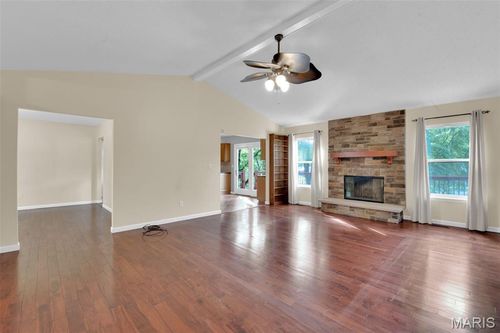 23 Savoy Dr, Lake St Louis, MO, 63367-1117 | Card Image