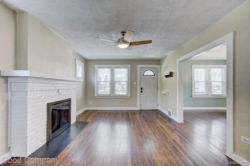 1406 W Saratoga St, Ferndale, MI, 48220-3148 | Card Image