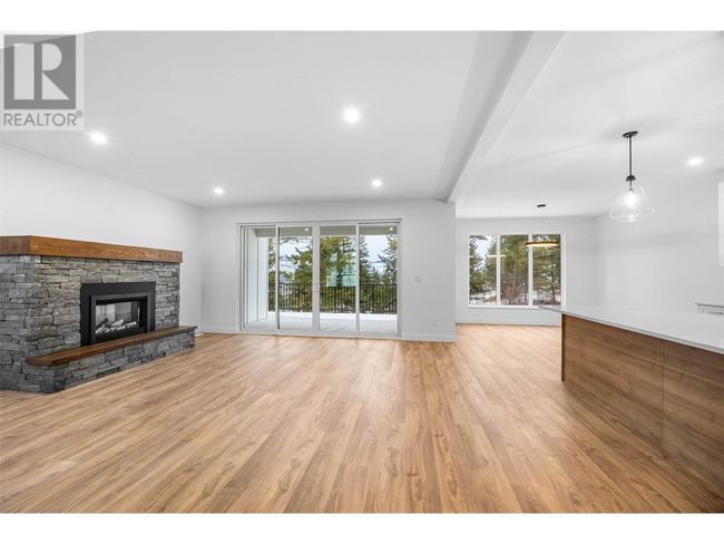 17 - 3100 Kicking Horse Dr, House other with 7 bedrooms, 6 bathrooms and 7 parking in Kamloops BC | Image 19