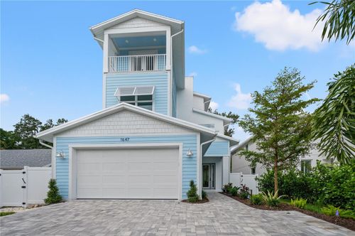 1647 Siesta Drive, Sarasota, FL, 34239 | Card Image