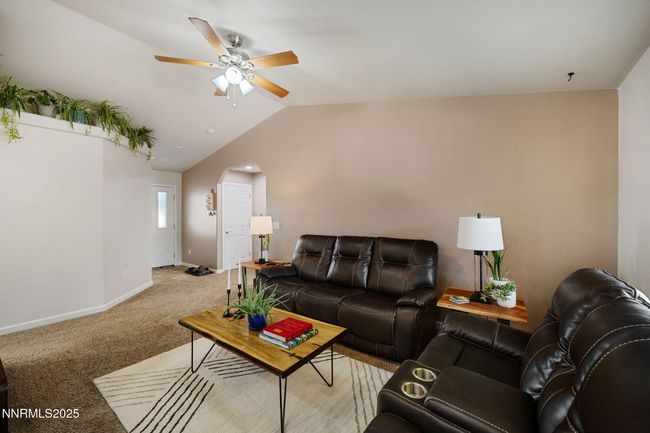 1827 Hickory Ln, House other with 4 bedrooms, 2 bathrooms and 2 parking in Fernley NV | Image 5