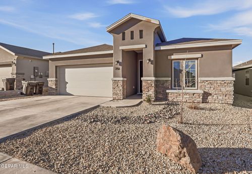 756 Calle Escondida, Sunland Park, NM, 88063-9634 | Card Image