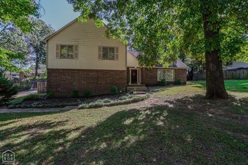 2318 Redbud Dr, Jonesboro, AR, 72401-5739 | Card Image