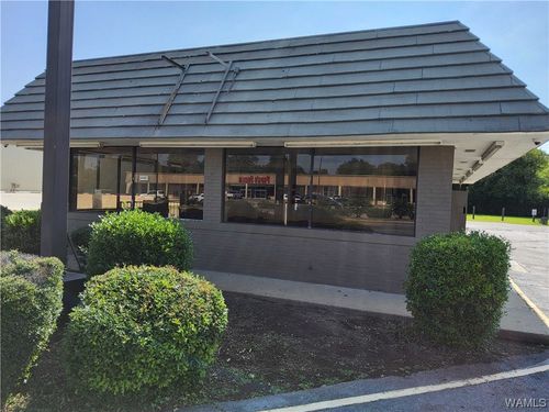 313 S Main St, Linden, AL, 36748-1725 | Card Image