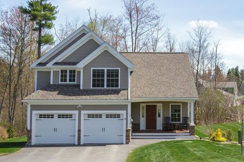 29 Churchill Dr, Hooksett, NH, 03106-4702 | Card Image