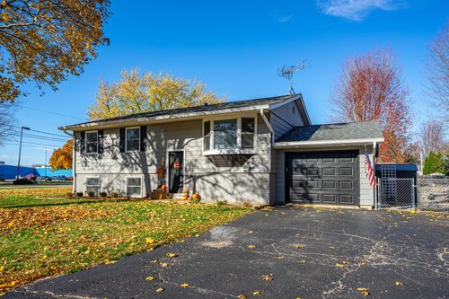 102 6th Ave, MARENGO, IL, 60152-2319 | Card Image