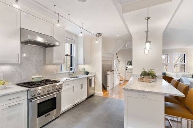 2 Kenway St, House other with 4 bedrooms, 4 bathrooms and 2 parking in Cambridge MA | Image 6