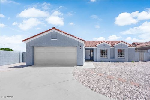 4142 Forestville St, North Las Vegas, NV, 89032-1153 | Card Image