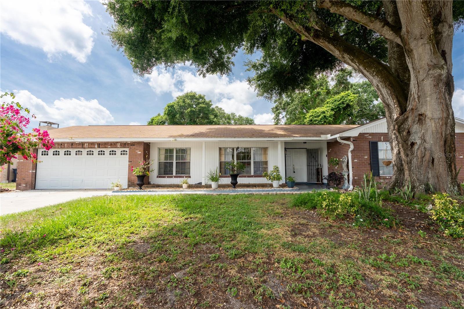 Yale Cir, Riverview, FL 33578