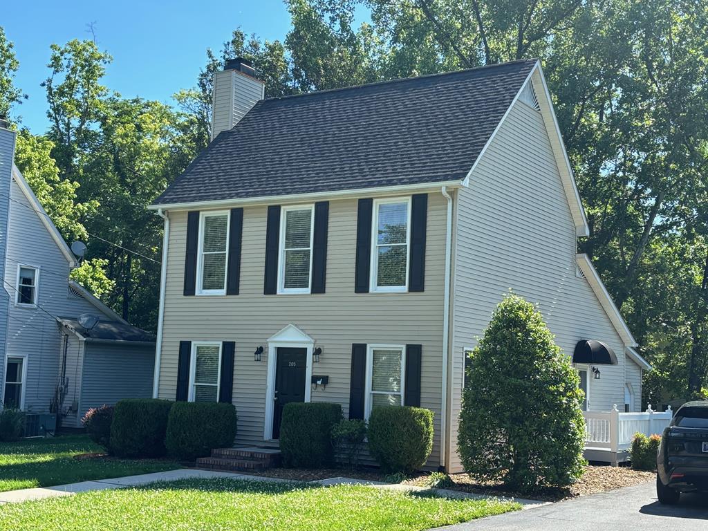 Maple Ave, Cookeville, TN 38501