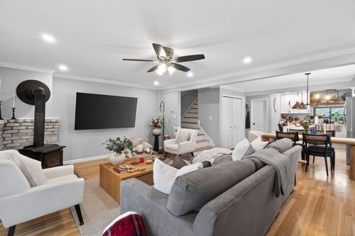 54 Winter Street, Woburn, MA, 01801 | Card Image