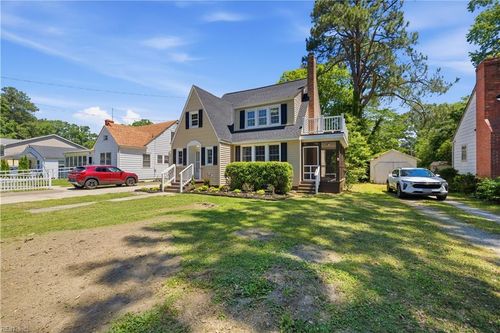 506 Walnut St, Franklin, VA, 23851-2037 | Card Image
