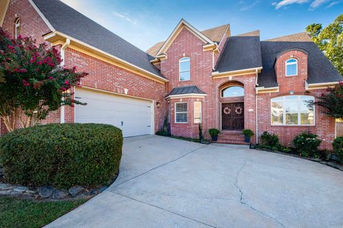 621 Epernay Pl, Little Rock, AR, 72223-5528 | Card Image