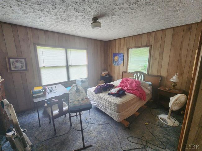 1028 Whitt Loop, House other with 3 bedrooms, 2 bathrooms and null parking in Alton VA | Image 8