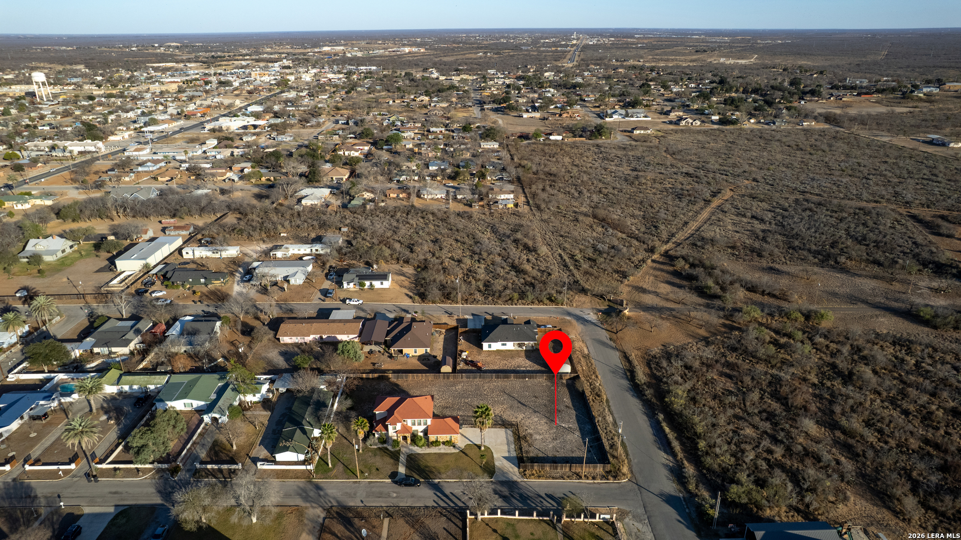 Land in Carrizo Springs 4