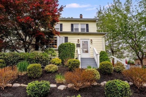 97 Boyden Ave, Maplewood, NJ, 07040-1901 | Card Image