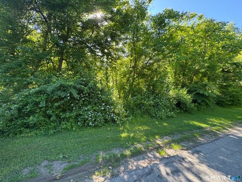 32 Gilbert Hill Rd, Chester, CT, 06412-1306 | Card Image