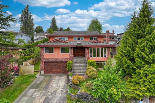 5460 Braelawn Dr, Burnaby, BC, V5B4R7 | Card Image