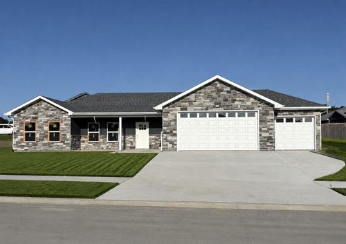 717 Vine Dr, HOLTS SUMMIT, MO, 65043 | Card Image
