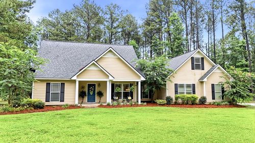 8740 Coffee Road, Hahira, GA, 31632 | Card Image