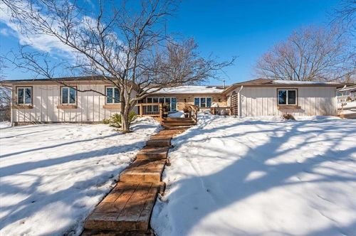 907 Mellwood Avenue, Duluth, MN, 55804 | Card Image