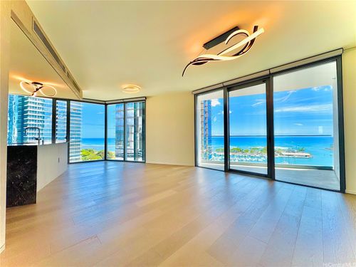 apt-1600-1000 Auahi St, Honolulu, HI, 96814-3358 | Card Image