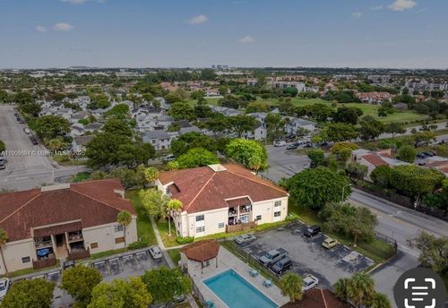 apt-106-680 W Park Dr, Miami, FL, 33172-5327 | Card Image