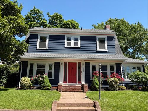632 East Ave, Pawtucket, RI, 02860-6156 | Card Image