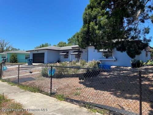 6449 Fairlawn St, SPRING HILL, FL, 34606-5727 | Card Image