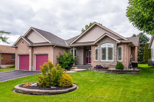 185 Golf Links Dr, Baden, ON, N3A3N9 | Card Image